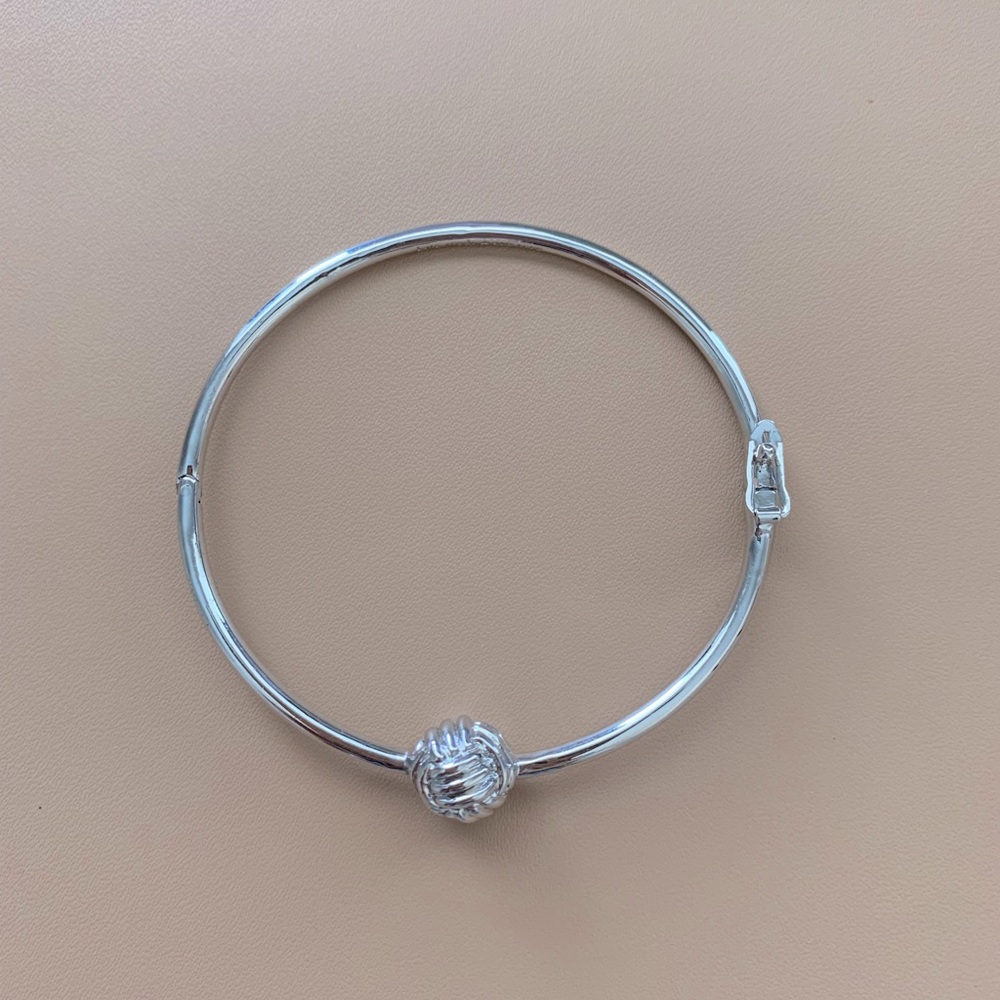 Kate Spade Silver Ball Knot Bangle